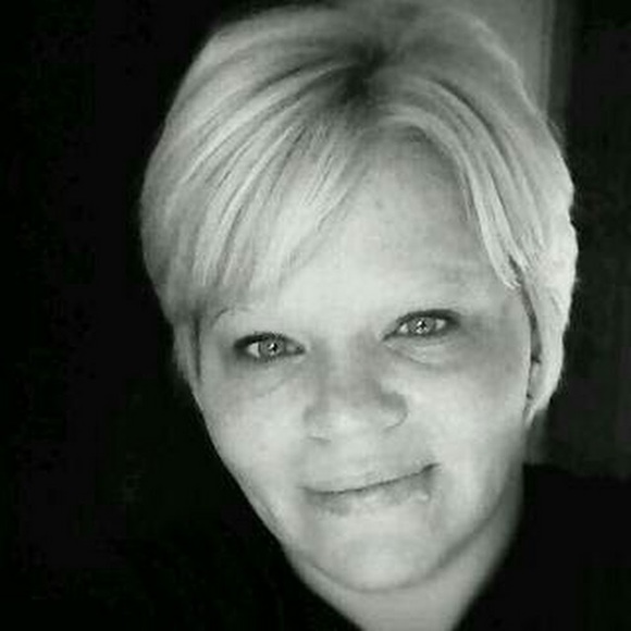 Meet your Posher, Jessica - Picture 1 of 1